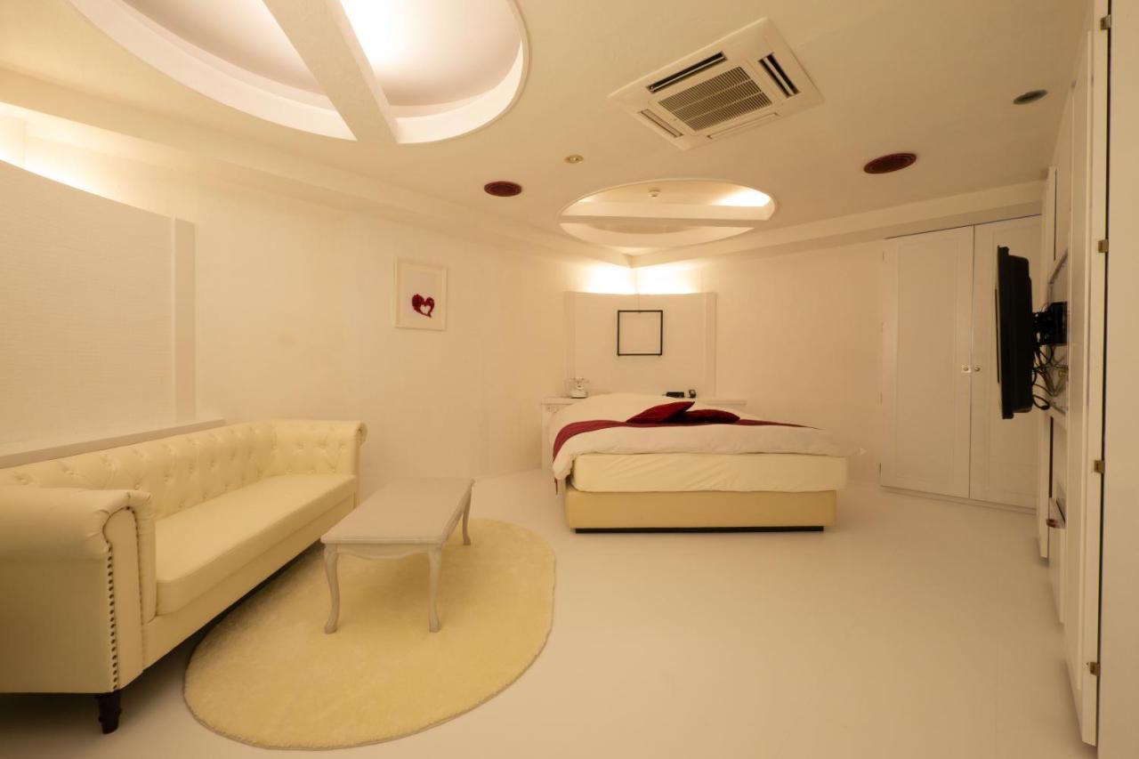Hotel Rplus日高 (Adults Only) Hidaka  Buitenkant foto